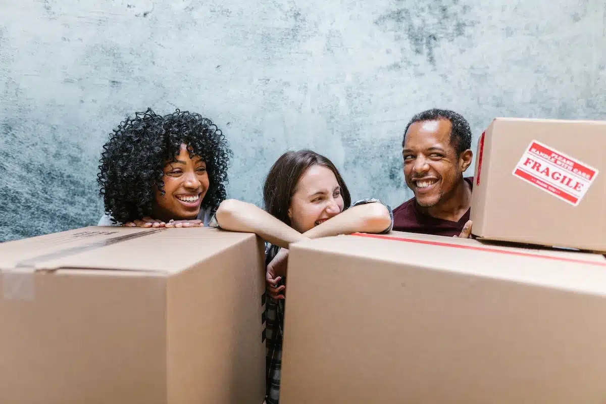 Les atouts et limites de solliciter des proches pour un déménagement sans professionnels