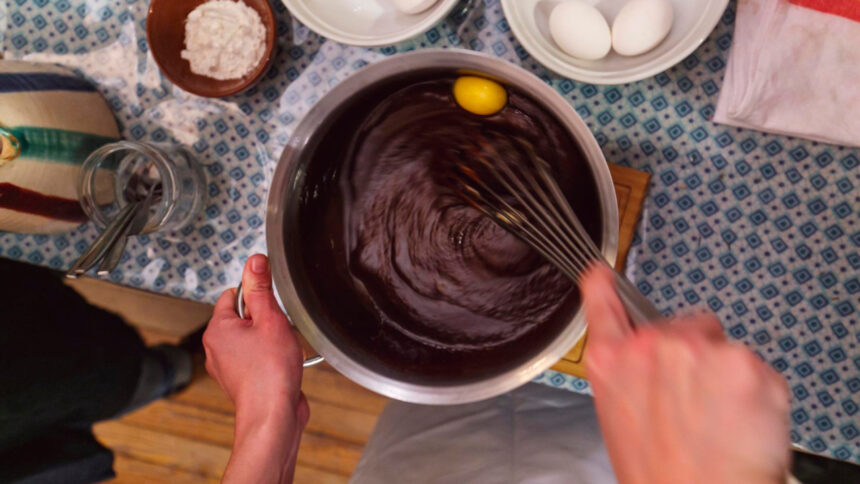 Bien s’équiper en cuisine pour réussir une mousse au chocolat légère !