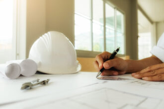 Rénovation énergétique : comment vérifier qu'un artisan est vraiment certifié RGE ?